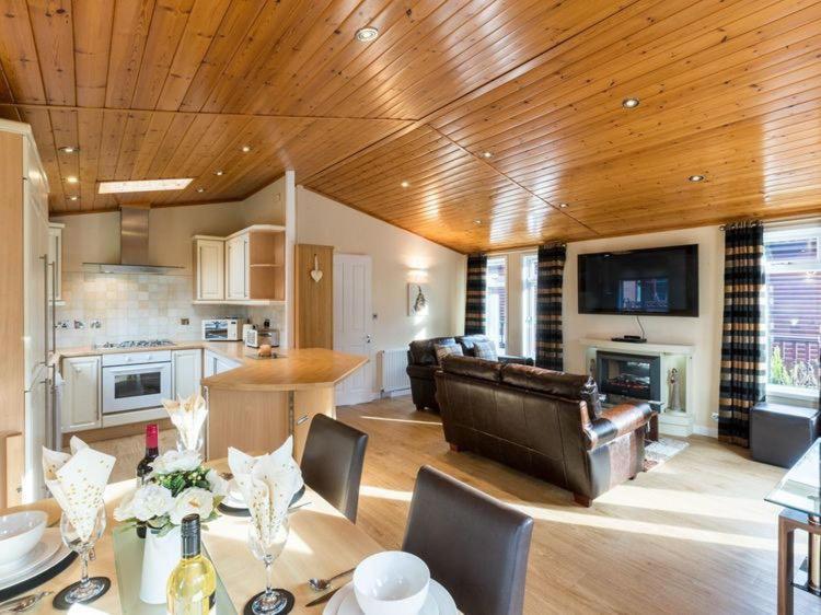 Windermere Retreat - White Cross Bay Holiday Park Zewnętrze zdjęcie